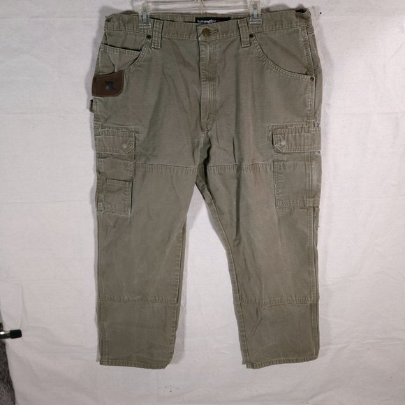 Wrangler Riggs Workwear Cargo Pants Mens 40x30 Ripstop Ranger Fabric Bark FLAWS - Picture 1 of 16